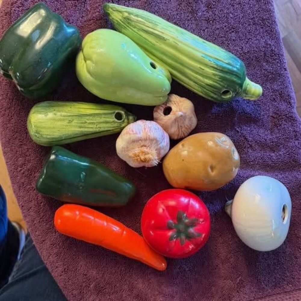 Ceramic Vegetable Garland / Kitchen Décor Set